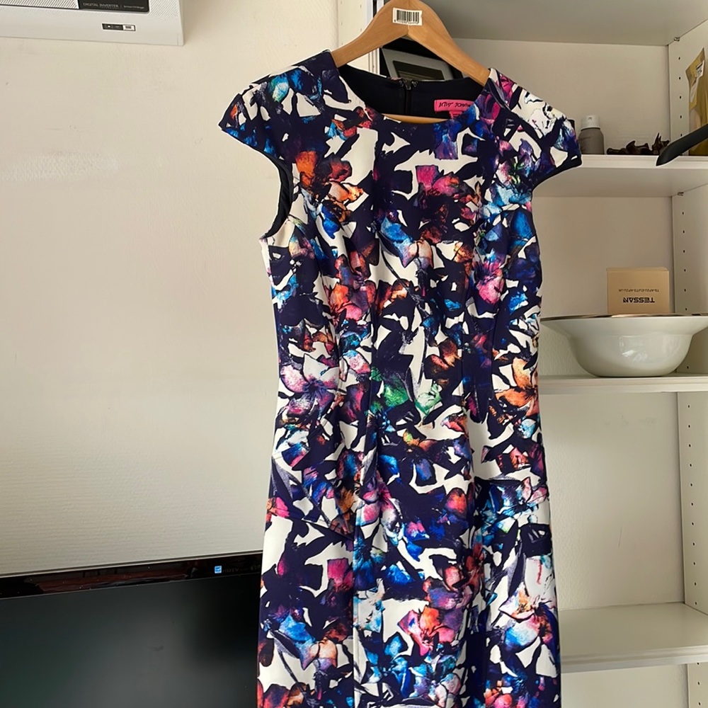 Betsey Johnson dress size 4